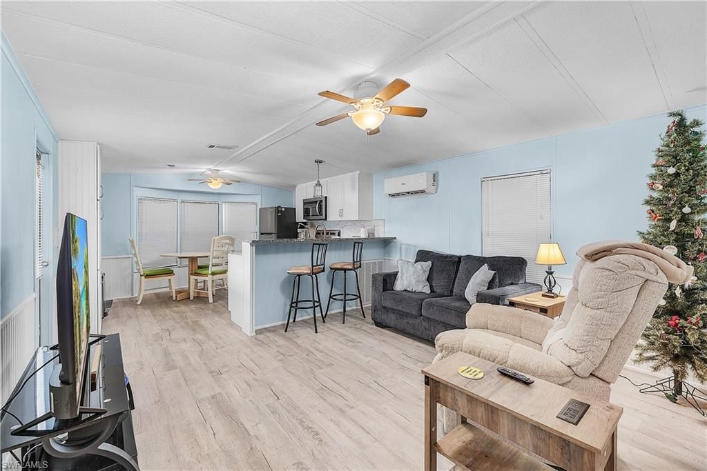 7186 Ladyfish Dr, Saint James City, FL 33956 Photo