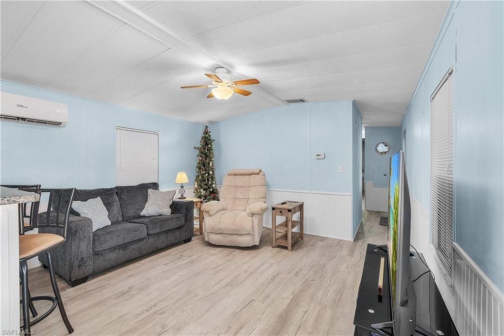 7186 Ladyfish Dr, Saint James City, FL 33956 Photo