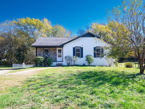 3423 Melrose Dr , Clarksville, TN 37042