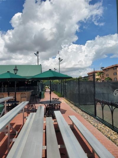 620 Tennis Club Drive, Unit 111, Fort Lauderdale, FL 33311 Photo