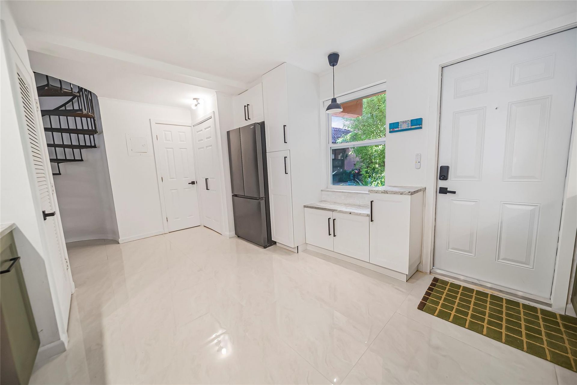 620 Tennis Club Dr, Unit 111, Fort Lauderdale, FL 33311 Photo