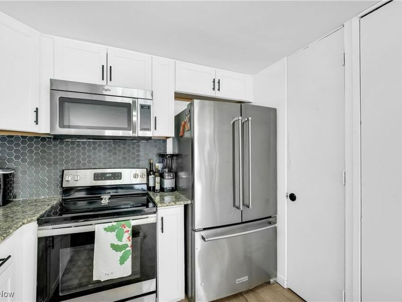 6826 Old Royalton Road, Unit 2, Brecksville, OH 44141 Photo 12