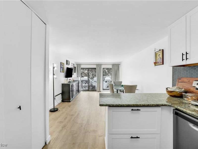 6826 Old Royalton Road, Unit 2, Brecksville, OH 44141 Photo 15