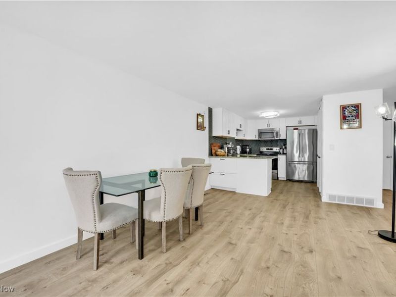 6826 Old Royalton Road, Unit 2, Brecksville, OH 44141 Photo 19