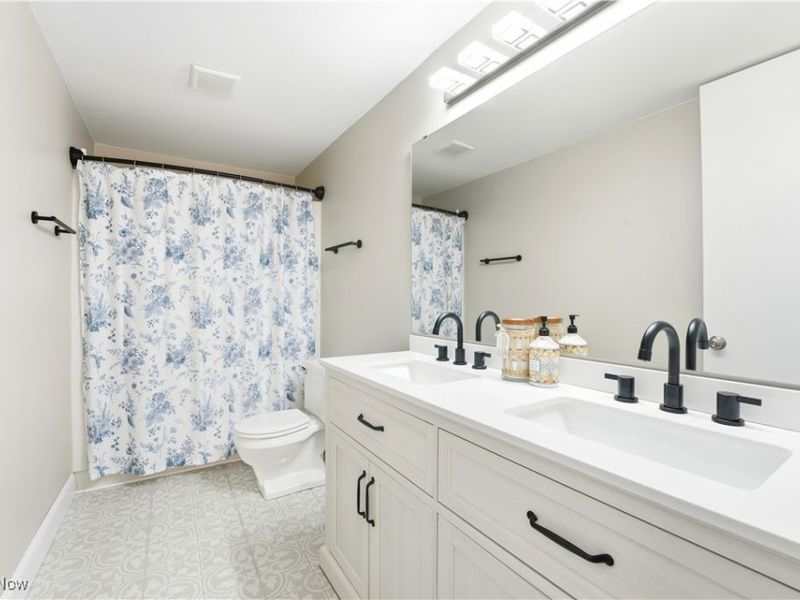 6826 Old Royalton Road, Unit 2, Brecksville, OH 44141 Photo 25