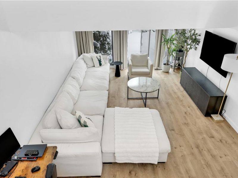 6826 Old Royalton Road, Unit 2, Brecksville, OH 44141 Photo 4