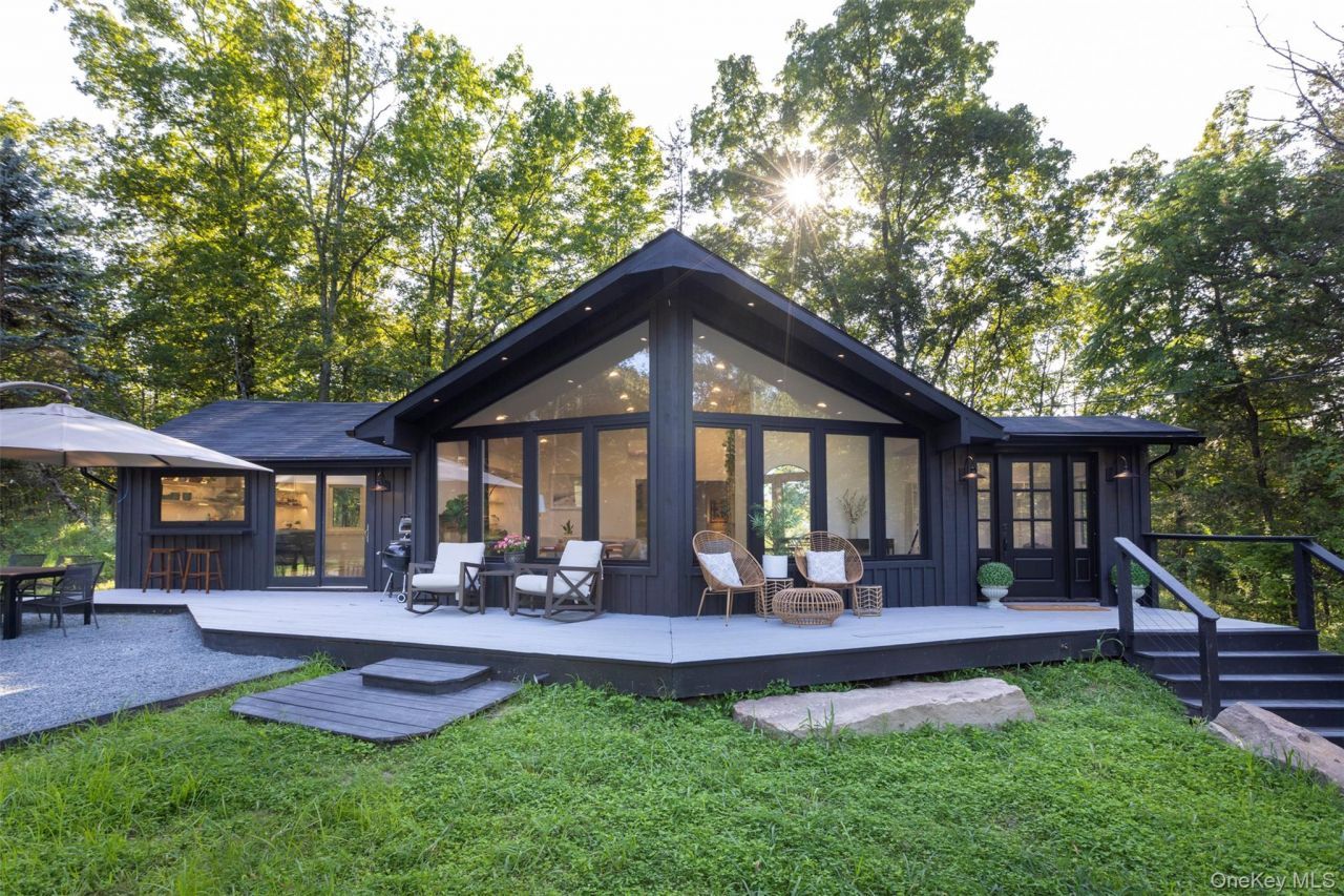 83 Sages Loop, Kerhonkson, NY 12446 Main Photo