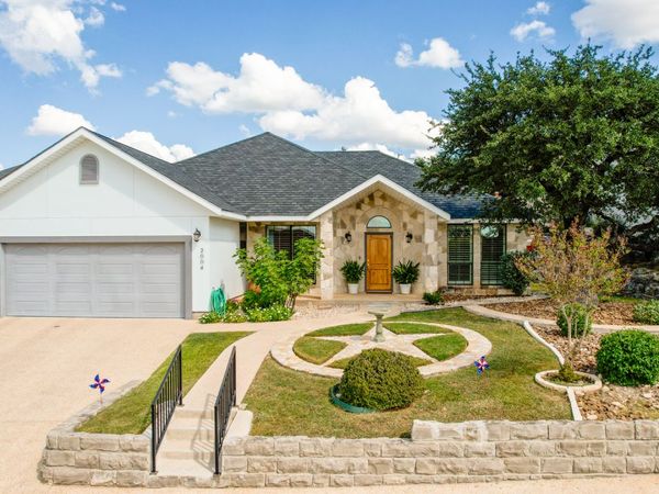 2004 Athens, Kerrville, TX 78028