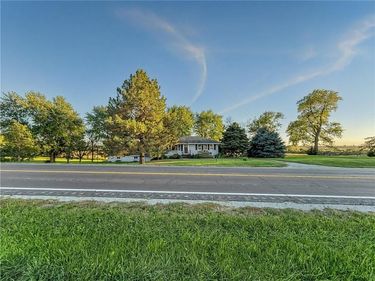 17684 136 Highway, Burlington Jct, MO 64428