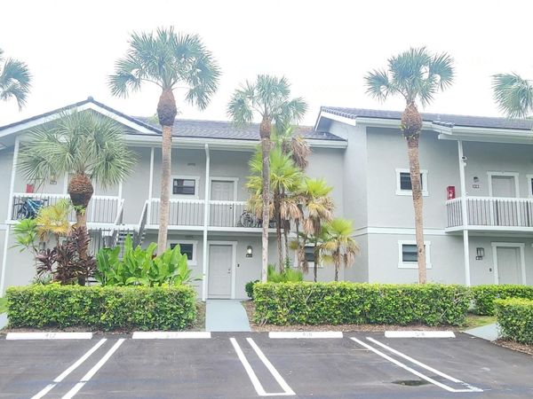 11863 Wimbledon Circle, Unit 416, Wellington, FL 33414