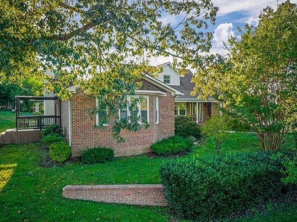 1198 Franklin Ave, Cookeville, TN 38501