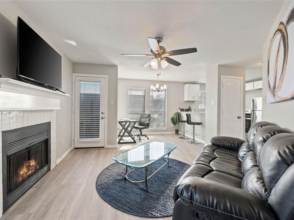 1608 Pecan Chase Circle, Unit 19, Arlington, TX 76012