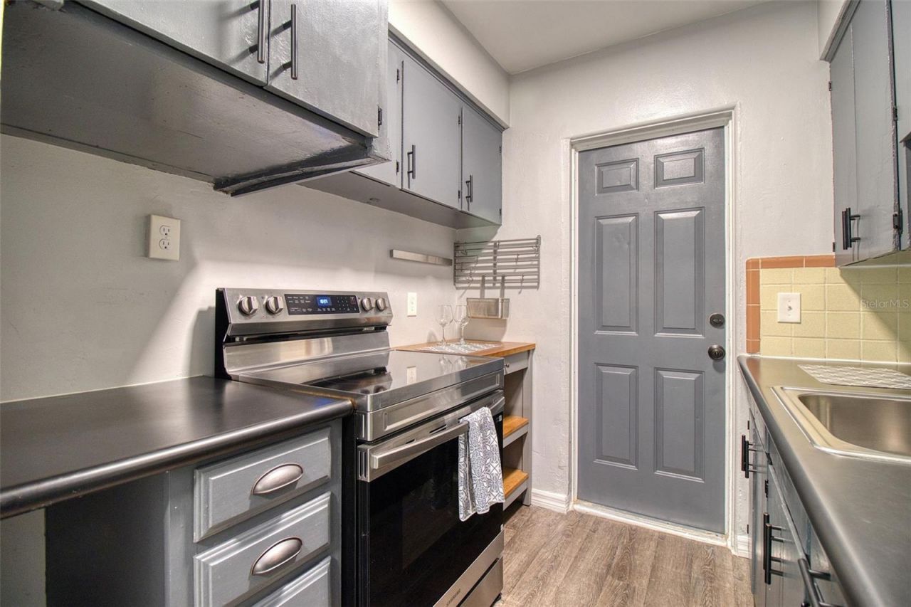 634 15 Avenue S, Saint Petersburg, FL 33701 Photo