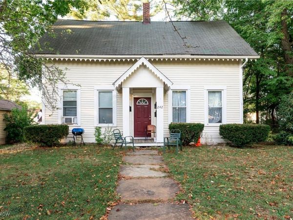 242 W Highland Avenue, Ravenna, OH 44266