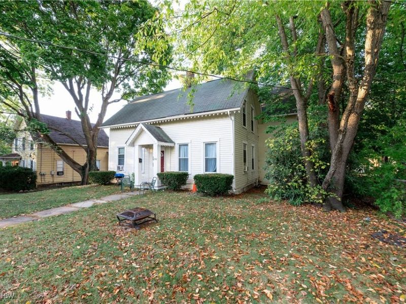 242 W Highland Avenue, Ravenna, OH 44266 Photo 2