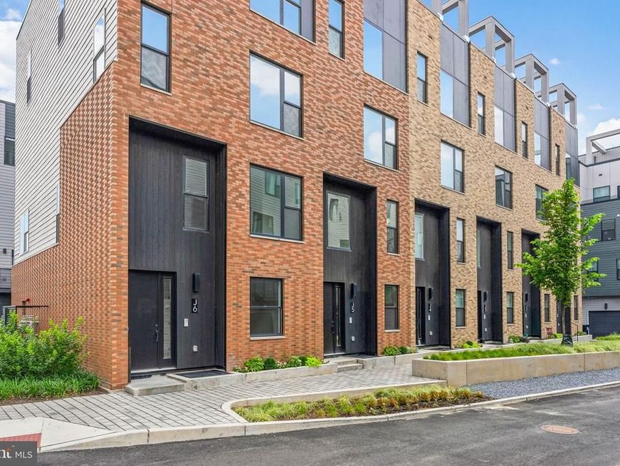 650 Fairmount Avenue, Unit I3, Philadelphia, PA 19123 Main Photo