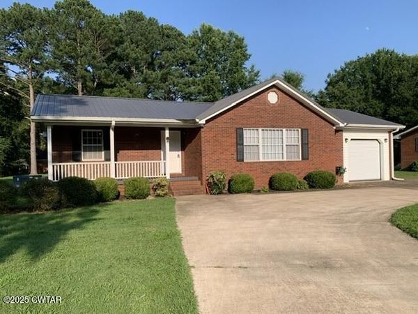 209 Avalon, Paris, TN 38242