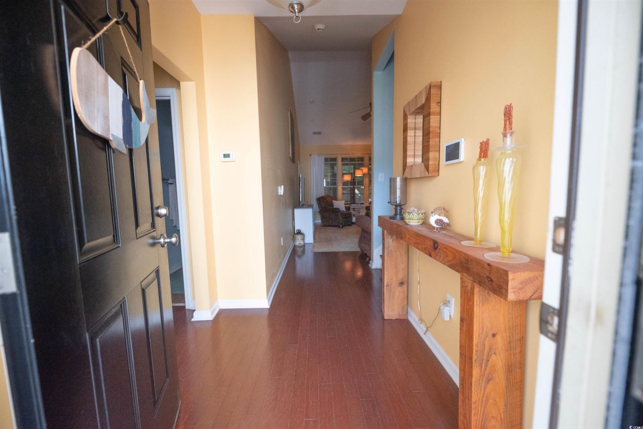 209 Golden Oaks Dr. Photo 10