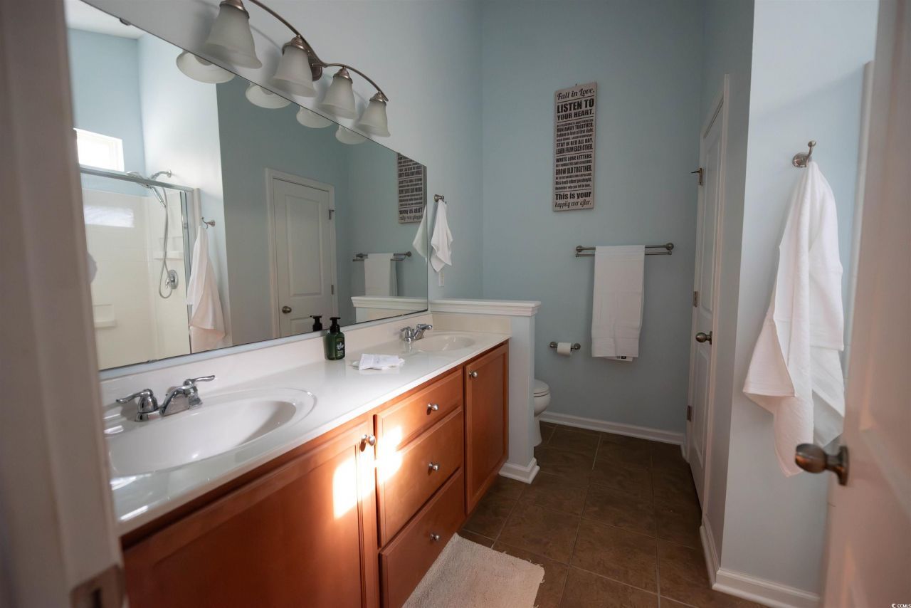 209 Golden Oaks Dr. Photo 20