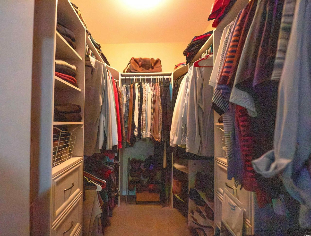 209 Golden Oaks Dr. Photo 30