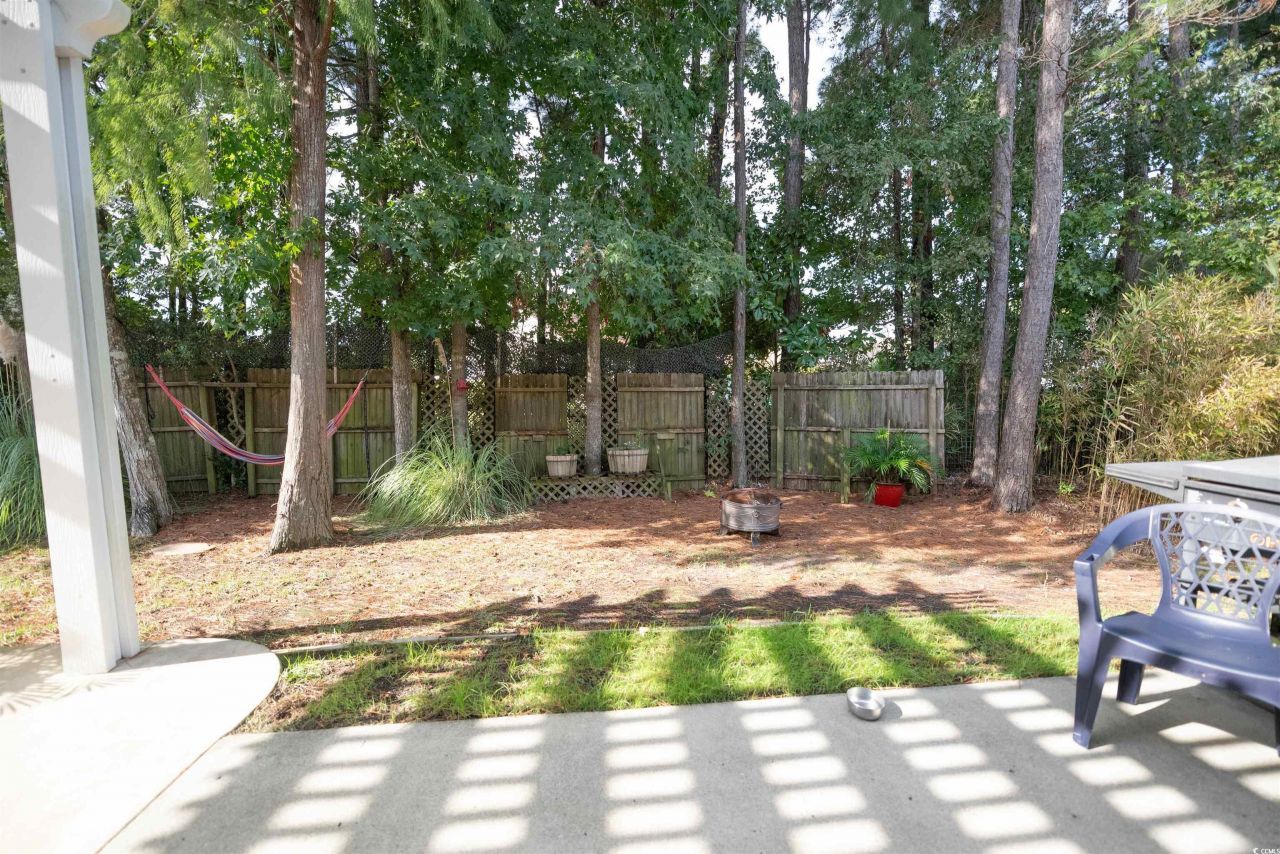 209 Golden Oaks Dr. Photo 35