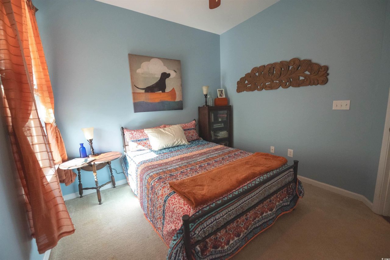 209 Golden Oaks Dr. Photo 7