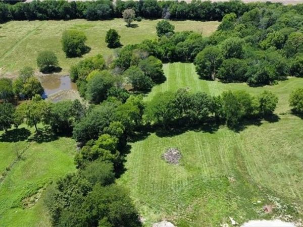 31001 Pollard Place, Lone Jack, MO 64086