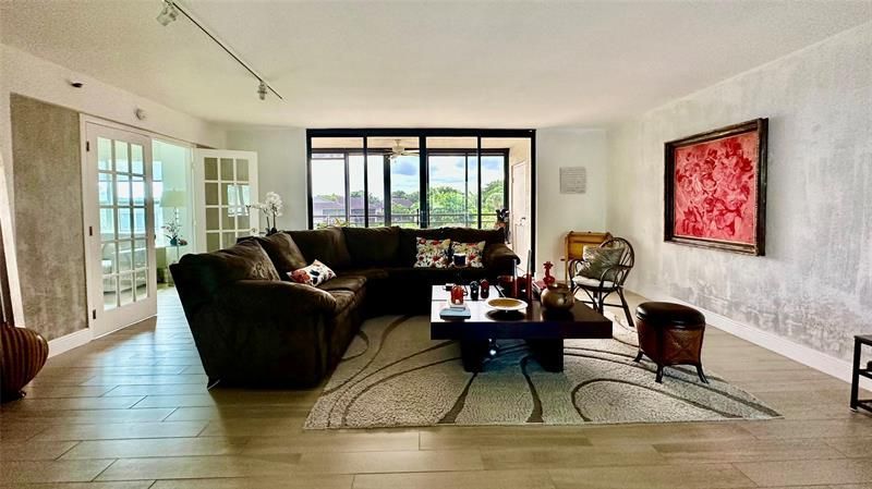 7582 NE Regency Lake Drive, Unit 301, Boca Raton, FL 33433 Photo