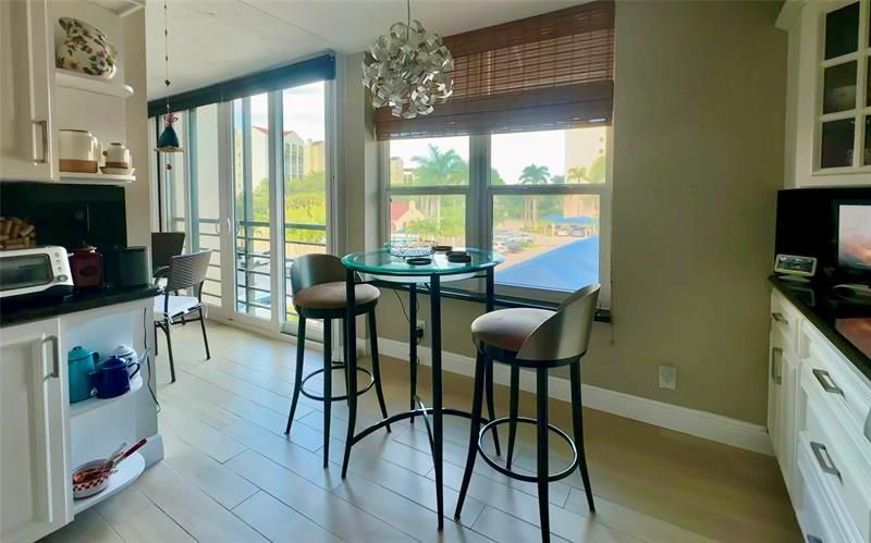 7582 NE Regency Lake Drive, Unit 301, Boca Raton, FL 33433 Photo