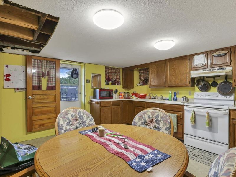 13929 Old Glory Road, Lore City, OH 43755 Photo 18