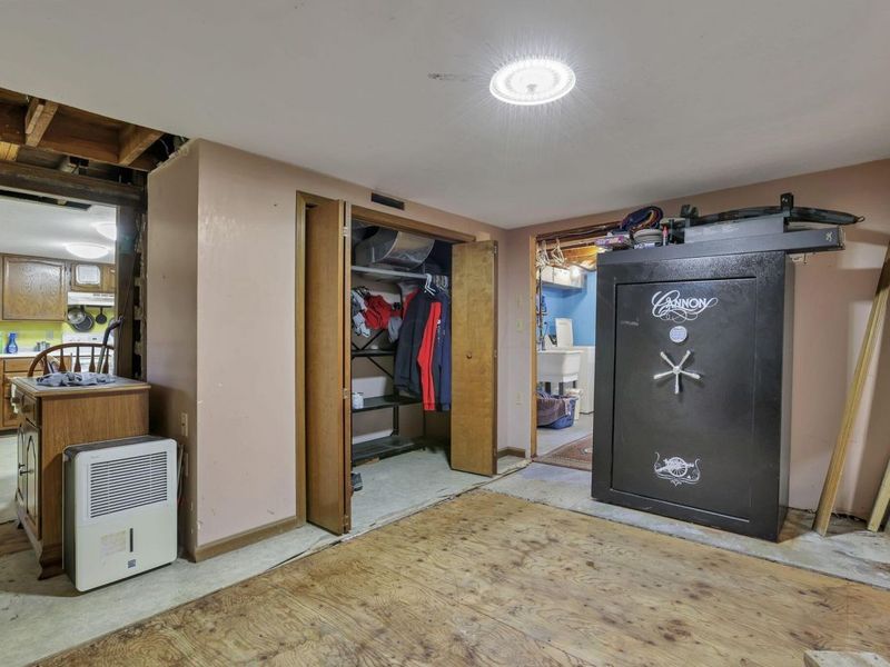 13929 Old Glory Road, Lore City, OH 43755 Photo 20