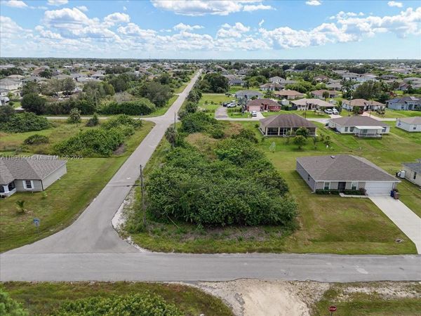 4201 15 ST SW, Lehigh Acres, FL 33976