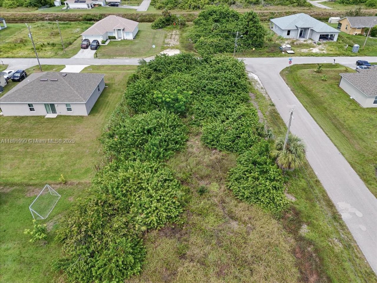 4201 15 St Sw, Lehigh Acres, FL 33976 Photo