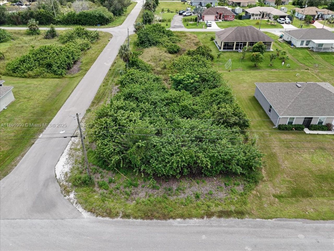 4201 15 St Sw, Lehigh Acres, FL 33976 Photo