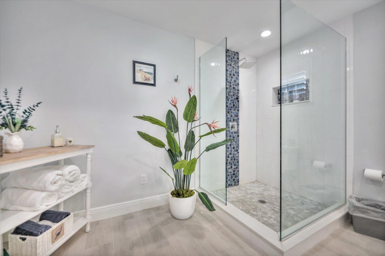 930 Lindgren Blvd, Sanibel, FL 33957 Photo