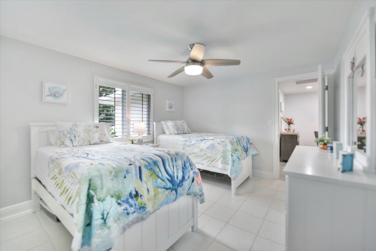 930 Lindgren Blvd, Sanibel, FL 33957 Photo