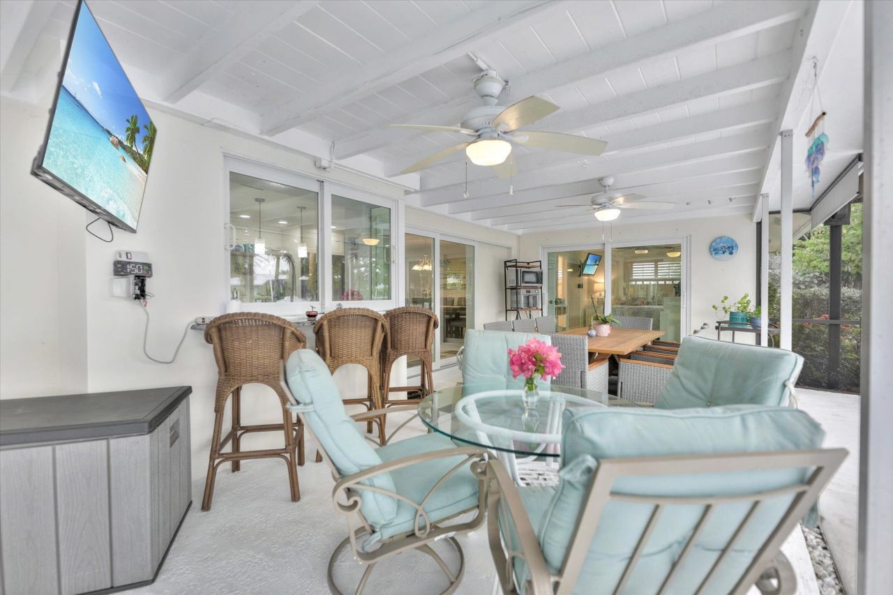 930 Lindgren Blvd, Sanibel, FL 33957 Photo