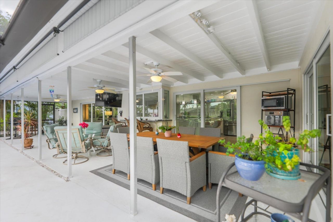 930 Lindgren Blvd, Sanibel, FL 33957 Photo