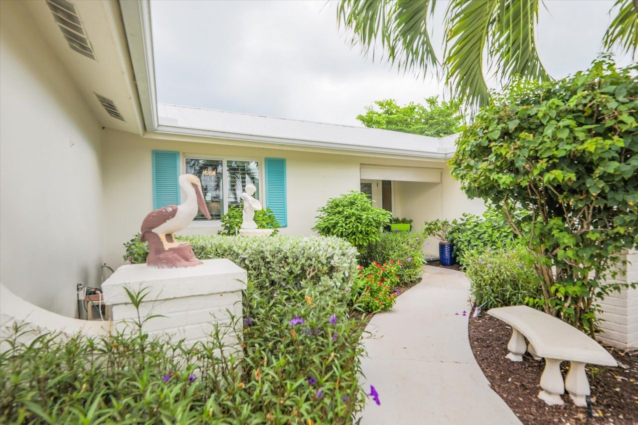 930 Lindgren Blvd, Sanibel, FL 33957 Photo