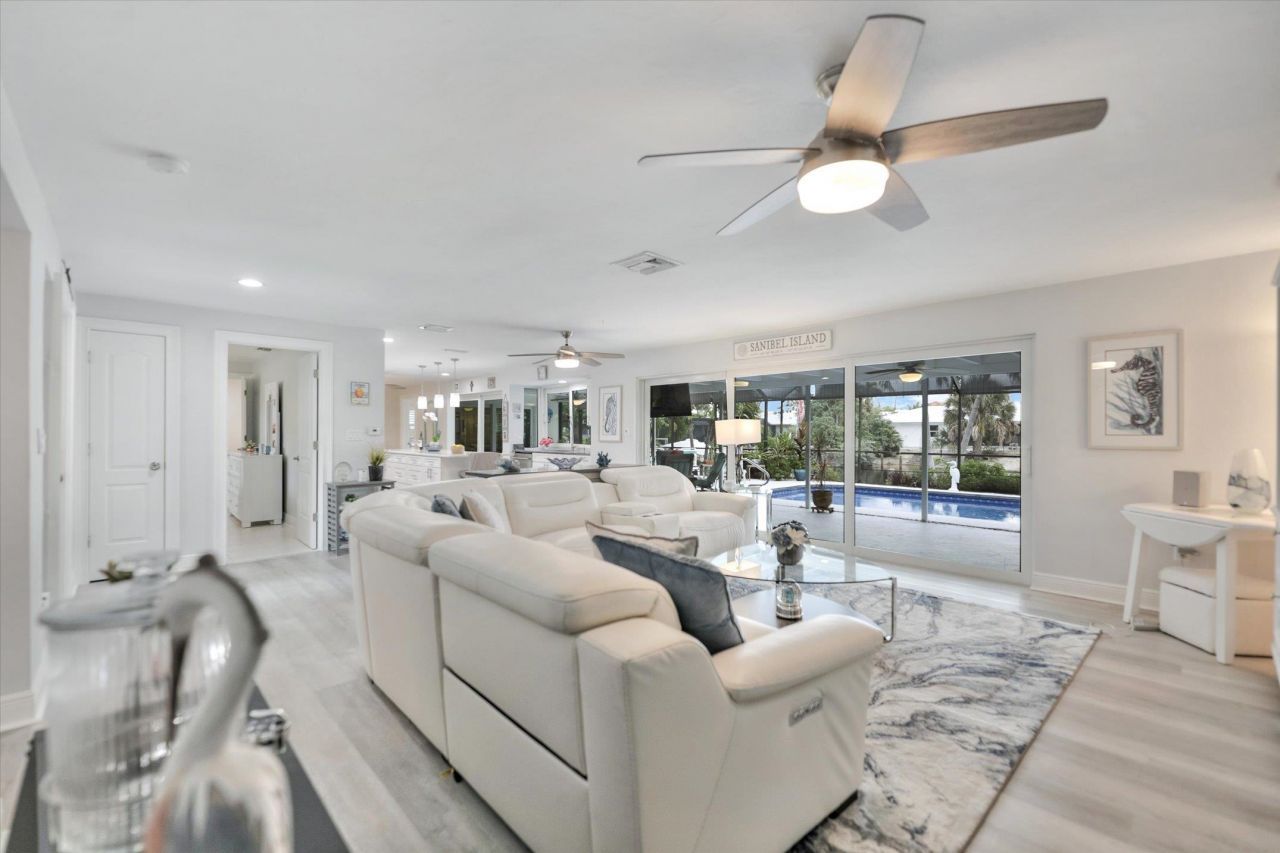 930 Lindgren Blvd, Sanibel, FL 33957 Photo