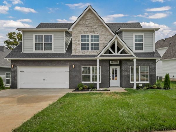 1135 Mourning Cloak Dr, Clarksville, TN 37043