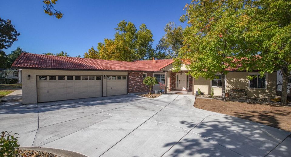 2835 Parkway Drive, Reno, NV 89502 Photo