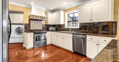 2835 Parkway Drive, Reno, NV 89502 Photo