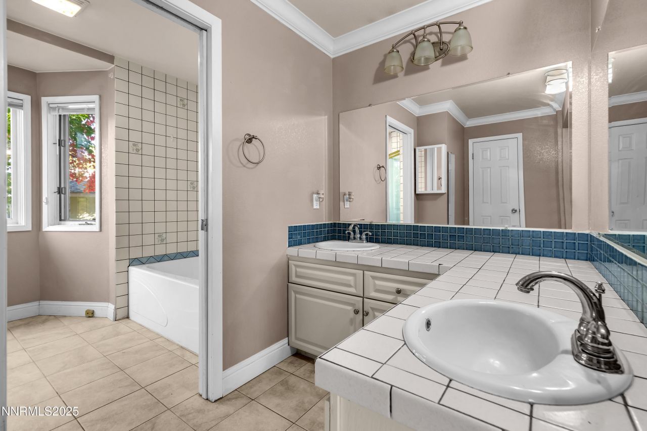 2835 Parkway Drive, Reno, NV 89502 Photo