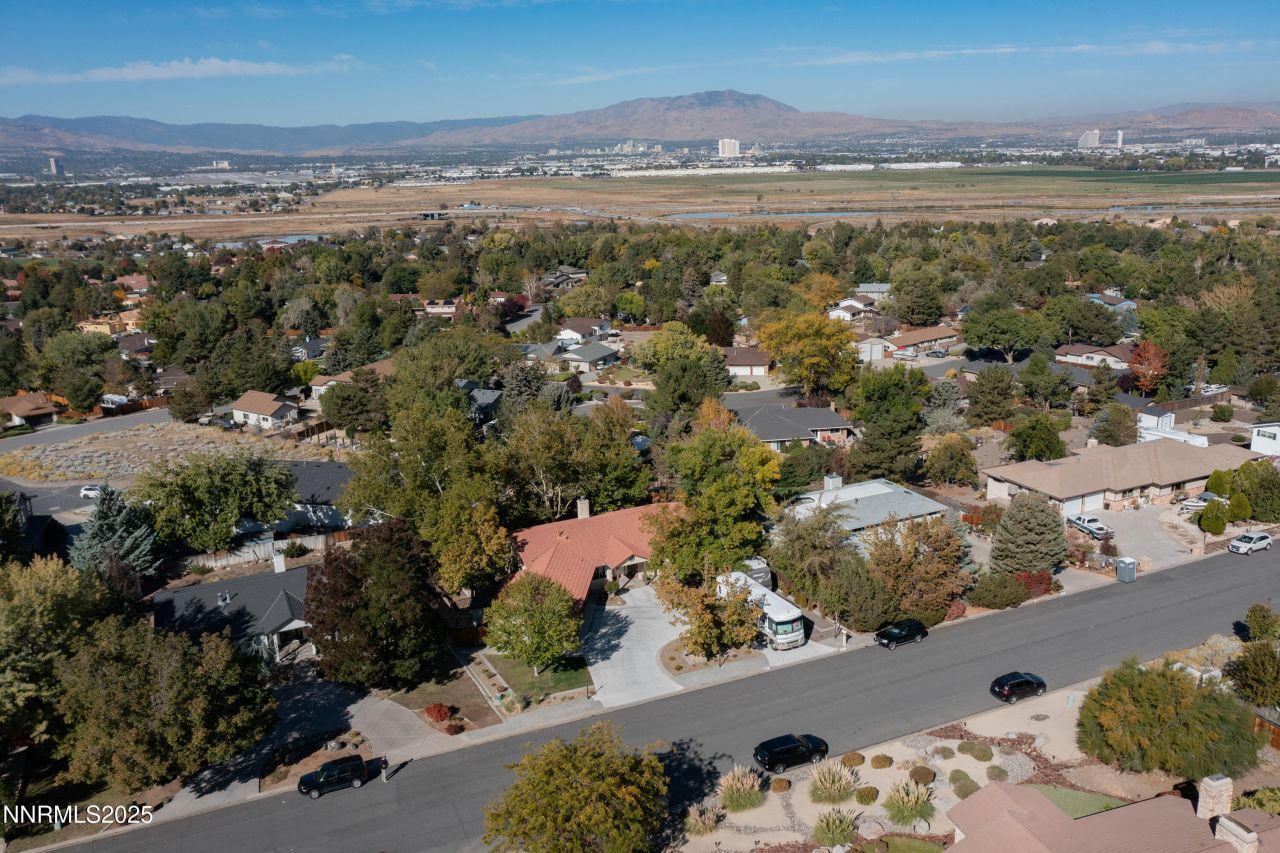 2835 Parkway Drive, Reno, NV 89502 Photo