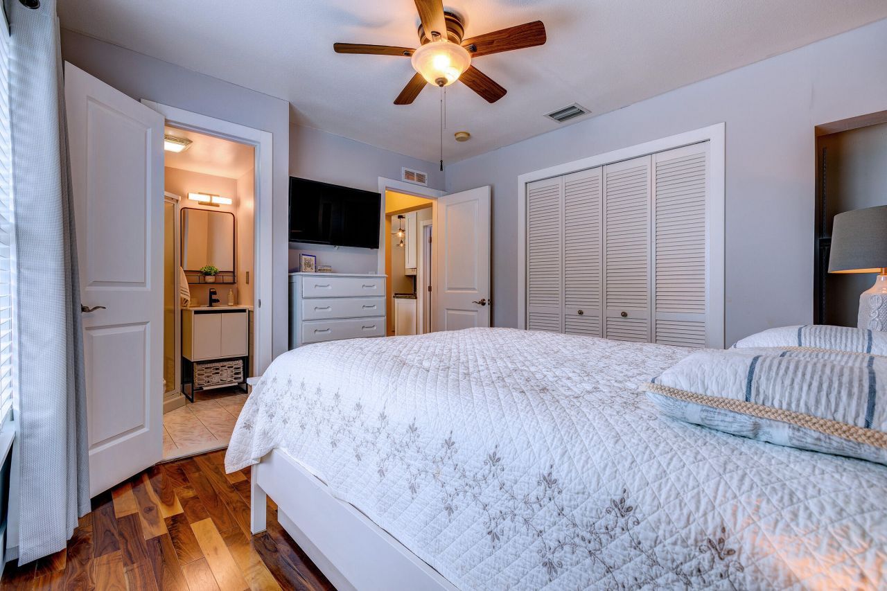 56 Bay Drive, Saddle Bunch, FL 33040 Photo