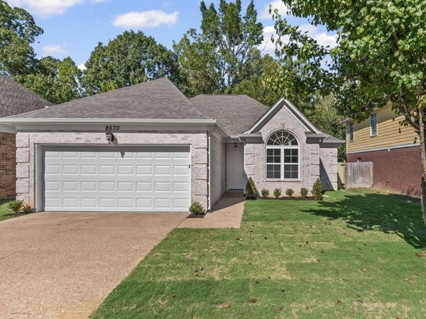8670 VALMONT CIR, Memphis, TN 38016