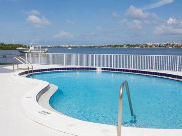 301 Croton Avenue, Unit 202, Lantana, FL 33462