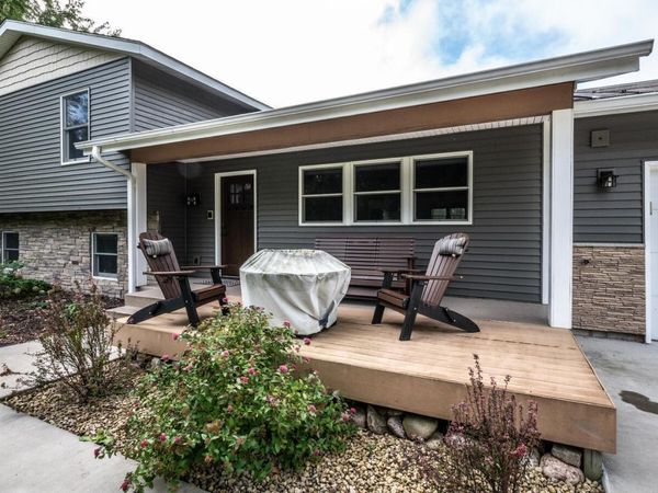 9945 Justen Trail N, Saint Paul, MN 55115