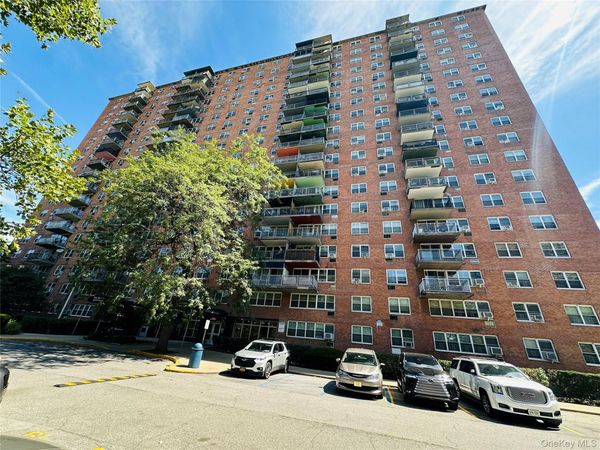 880 Boynton Avenue, Unit 8M, Bronx, NY 10473